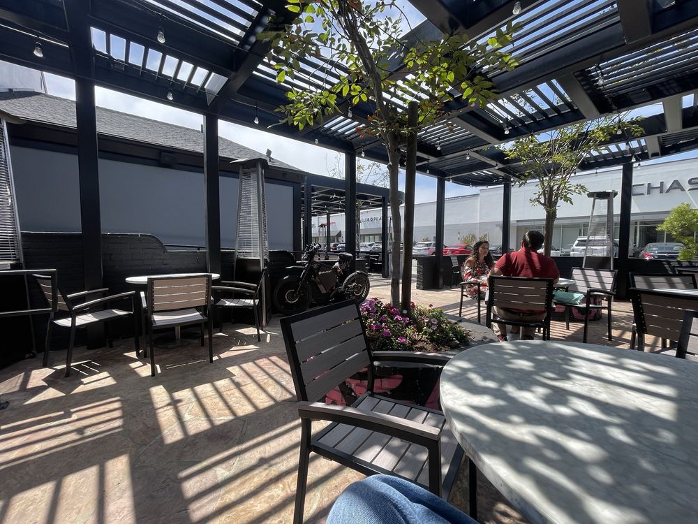 Alice Outdoor Arm Chair