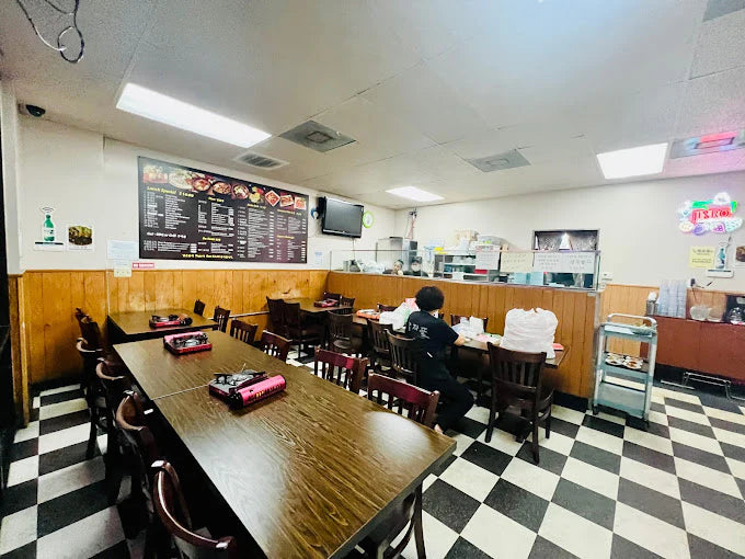 1.5" Laminate Top Walnut