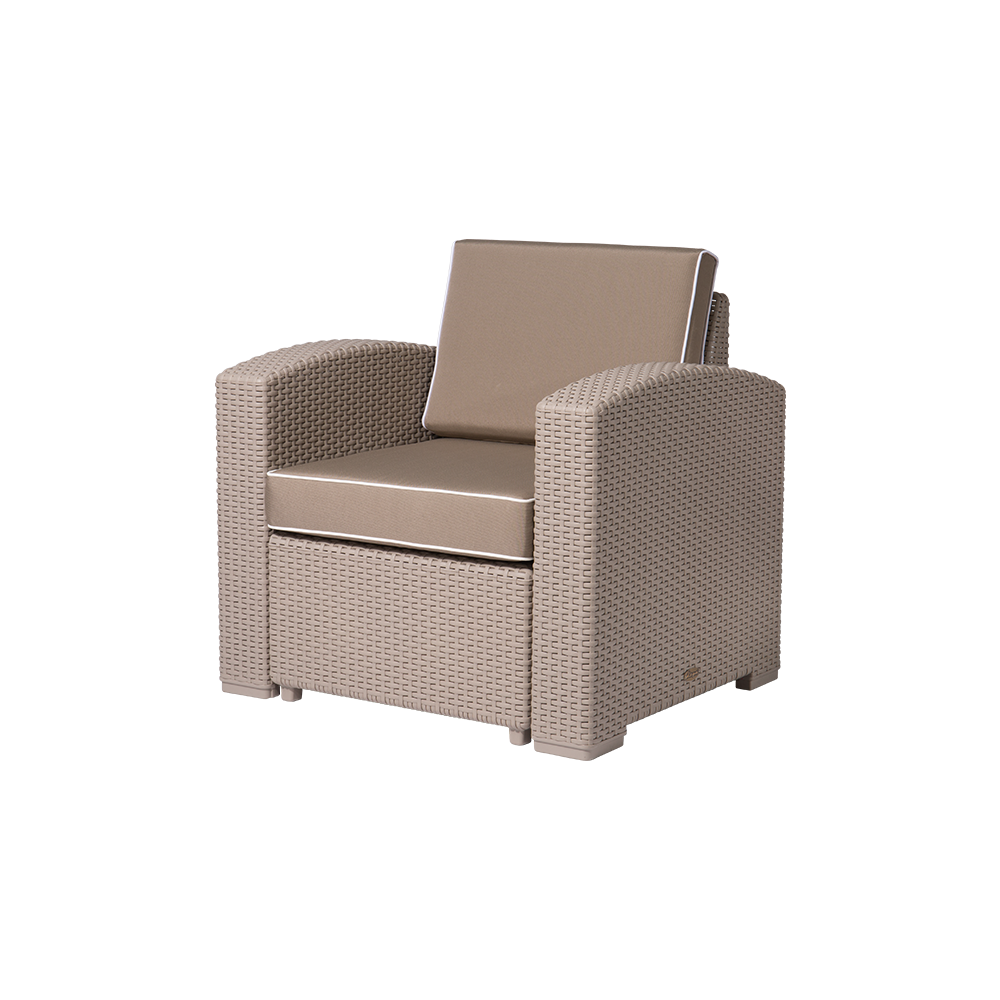 Robusto Outdoor Club Chair