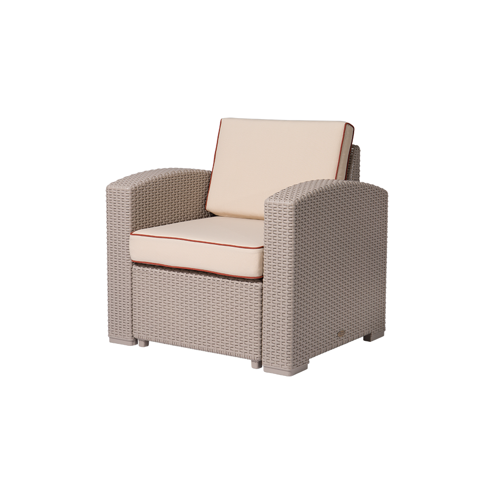 Robusto Outdoor Club Chair