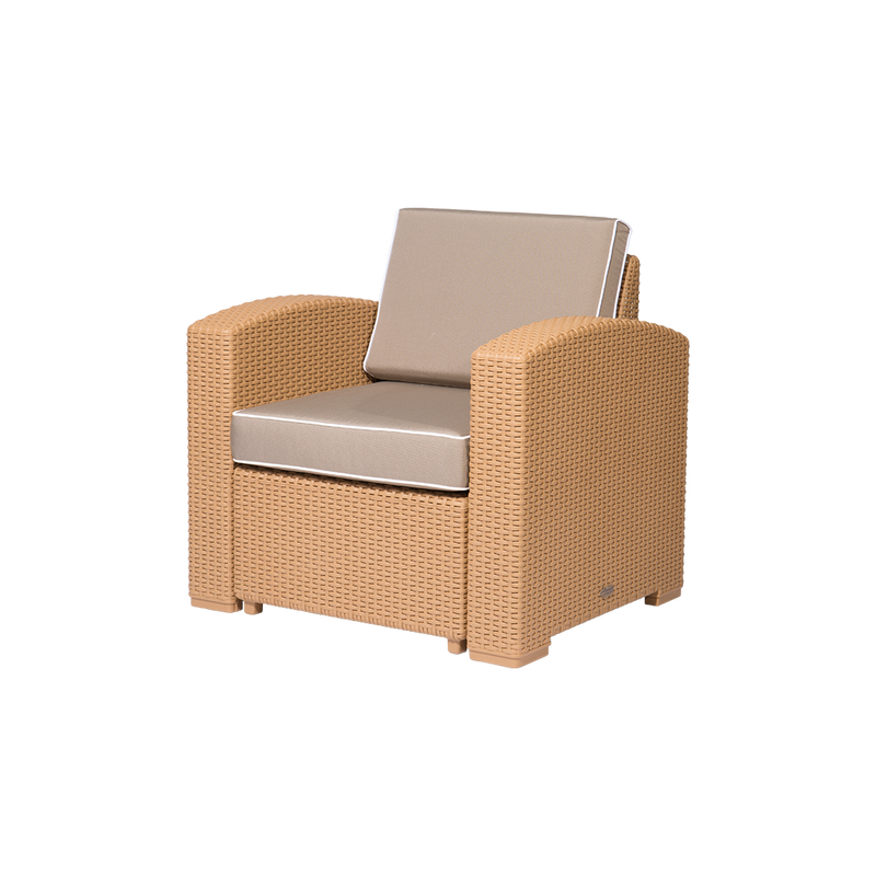 Robusto Outdoor Club Chair